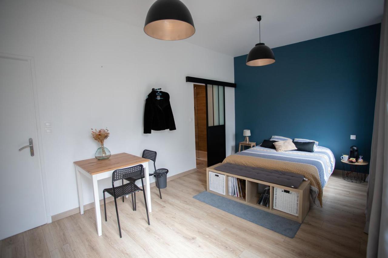Chambre Au Coeur De Loudun Apartment Exterior foto
